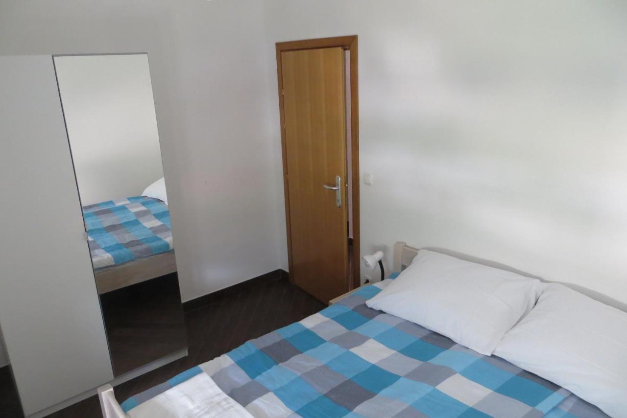 Mungos Apartment Чезарица Экстерьер фото