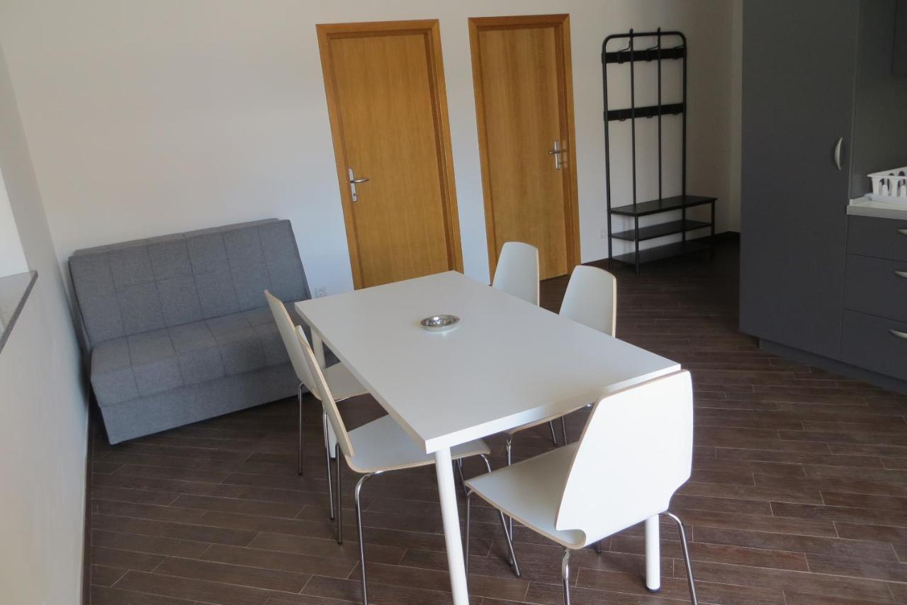 Mungos Apartment Чезарица Экстерьер фото