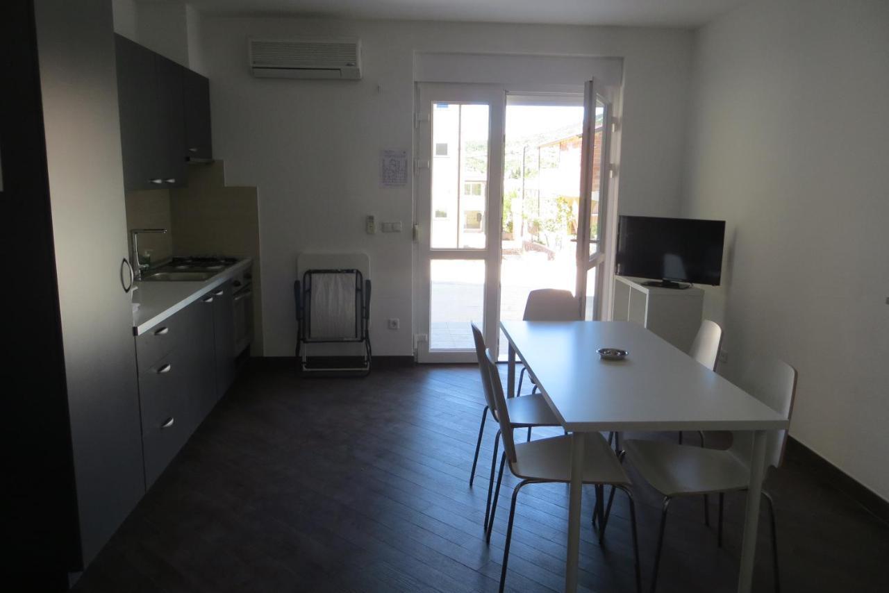 Mungos Apartment Чезарица Экстерьер фото
